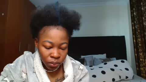 Snapshot of miss_kiarrafit chatting on January 13, 11:30 am Miss Kiarrafit online show from January 13, 11:30 am