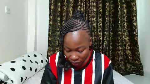 Miss Kiarrafit online show from April 17, 9:23 am