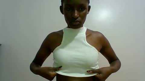 Snapshot of miss_kiki7 chatting on October 14, 8:04 am kiki online show from October 14, 8:04 am
