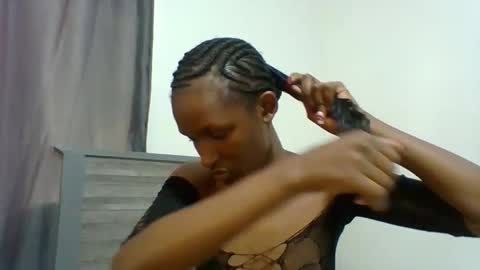 Snapshot of miss_kiki7 chatting on October 22, 8:25 am kiki online show from October 22, 8:25 am
