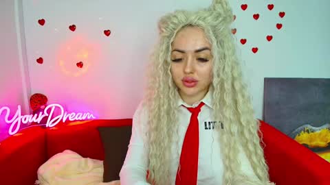 Snapshot of miss_kiten chatting on February 1, 7:34 pm miss_kiten online show from February 1, 7:34 pm