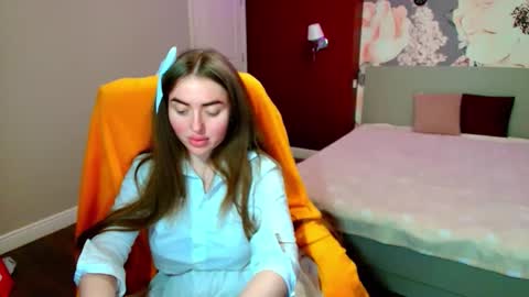 miss_kiten online show from April 9, 7:08 pm