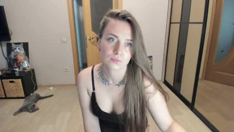 Snapshot of miss_kitty13 chatting on June 9, 2:23 am Kitty online show from June 9, 2:23 am