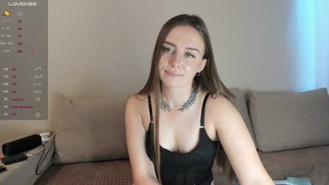 Snapshot of miss_kitty13 chatting on July 4, 3:13 am Kitty online show from July 4, 3:13 am