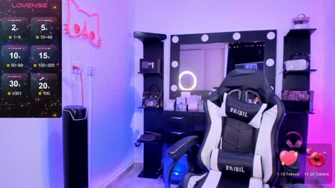 Miss Kittyn online show from December 9, 4:01 am