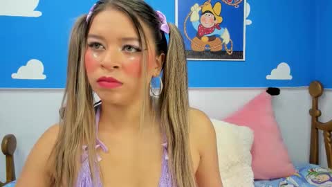 Snapshot of miss_lucyla chatting on September 13, 9:53 am miss_lucyla online show from September 13, 9:53 am