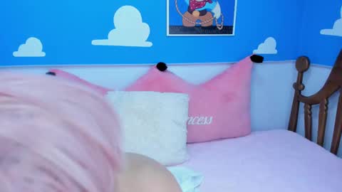 Snapshot of miss_lucyla chatting on October 6, 11:07 am miss_lucyla online show from October 6, 11:07 am