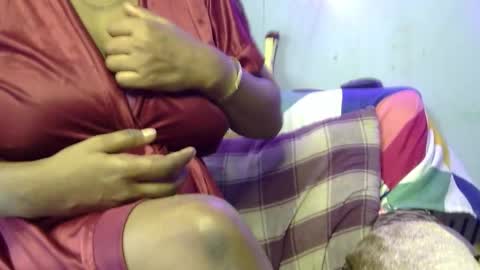 Snapshot of miss_mahi69 chatting on November 7, 4:23 am Mahi online show from November 7, 4:23 am