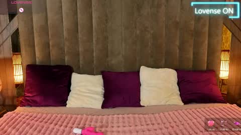   online show from April 12, 6:29 am