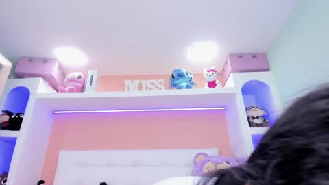 Snapshot of miss_maru chatting on December 18, 9:08 pm Maru online show from December 18, 9:08 pm