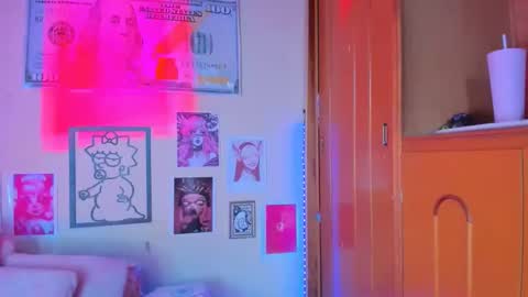 MEGG online show from March 25, 8:59 pm