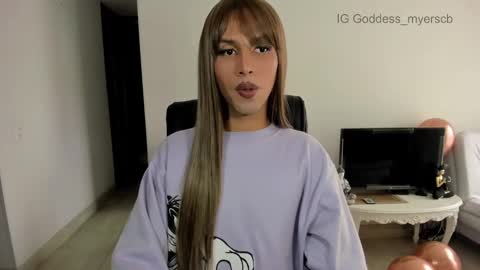 Goddess Myers  thumb up is important for me kisses  online show from September 30, 2:22 pm