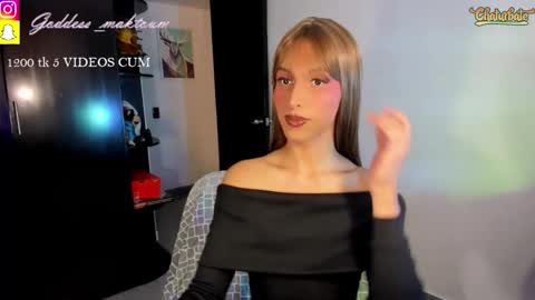 Goddess Myers  thumb up is important for me kisses  online show from March 29, 3:34 pm