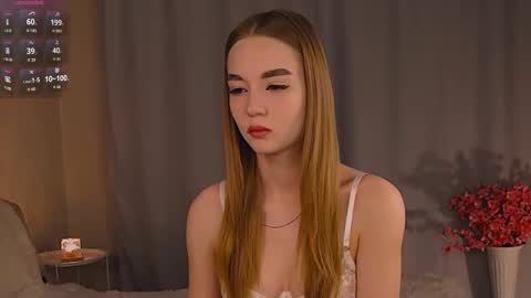 Snapshot of miss_nicoletta chatting on October 10, 11:37 pm Nicole online show from October 10, 11:37 pm