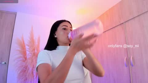 Nii online show from February 2, 1:04 am