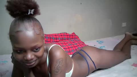 Snapshot of miss_pretty01 chatting on April 4, 6:16 pm miss_pretty01 online show from April 4, 6:16 pm