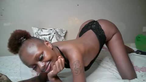 Snapshot of miss_pretty01 chatting on April 14, 8:48 pm miss_pretty01 online show from April 14, 8:48 pm