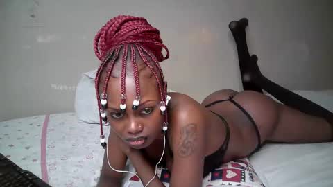 Snapshot of miss_pretty01 chatting on May 16, 10:36 am miss_pretty01 online show from May 16, 10:36 am