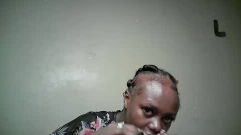 miss_pretty1 online show from March 2, 4:47 am