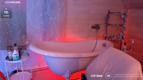 Snapshot of miss_redfox chatting on December 17, 5:51 am Margo online show from December 17, 5:51 am