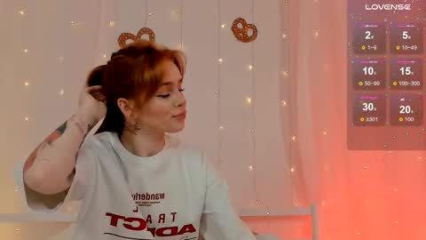 Snapshot of miss_redfox chatting on September 22, 4:03 am Margo online show from September 22, 4:03 am