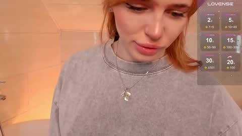 Snapshot of miss_redfox chatting on September 25, 3:32 am Margo online show from September 25, 3:32 am