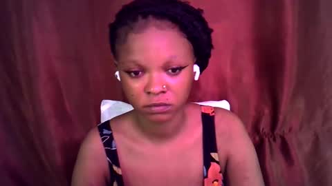 Snapshot of miss_rihanna2 chatting on November 14, 5:06 am miss_rihanna2 online show from November 14, 5:06 am