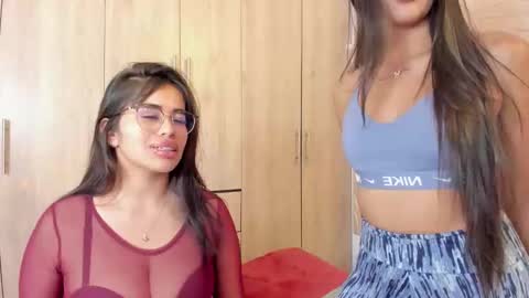 Snapshot of miss_saraxxx chatting on May 5, 5:10 pm Angel Sophie Tif online show from May 5, 5:10 pm