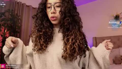 Amy Olivera online show from October 2, 1:07 pm