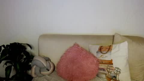 Snapshot of miss_sophiiee chatting on May 7, 4:18 am Sophie online show from May 7, 4:18 am