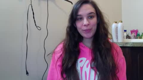 Snapshot of miss_sunshine01 chatting on November 30, 3:10 am Bella online show from November 30, 3:10 am