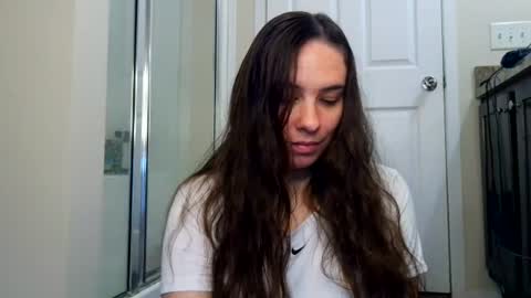 Snapshot of miss_sunshine01 chatting on July 3, 6:58 pm Bella online show from July 3, 6:58 pm