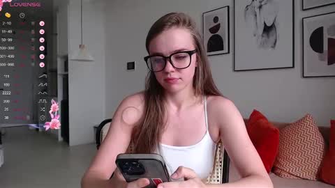 Bella online show from March 2, 2:51 am