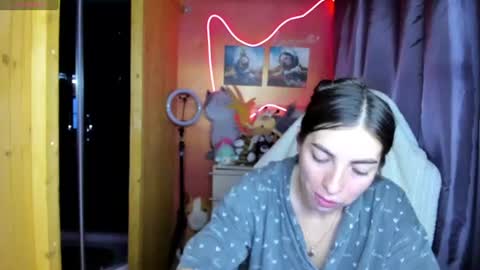 Snapshot of miss_tasy chatting on June 25, 5:12 am Melanie January 15th is my birthday there will be an interesting show online show from June 25, 5:12 am