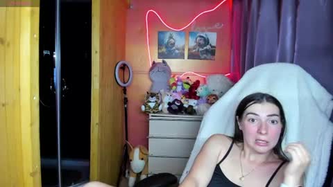 Snapshot of miss_tasy chatting on July 20, 8:17 am Melanie January 15th is my birthday there will be an interesting show online show from July 20, 8:17 am