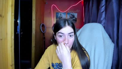 Snapshot of miss_tasy chatting on August 4, 3:21 am Melanie January 15th is my birthday there will be an interesting show online show from August 4, 3:21 am