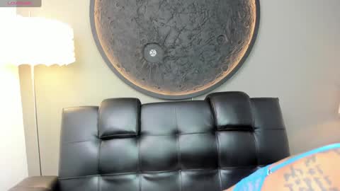 Vaiolette online show from January 10, 11:00 am