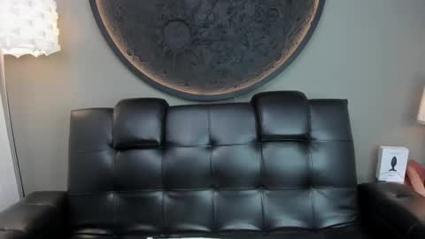 Vaiolette online show from February 27, 11:10 am