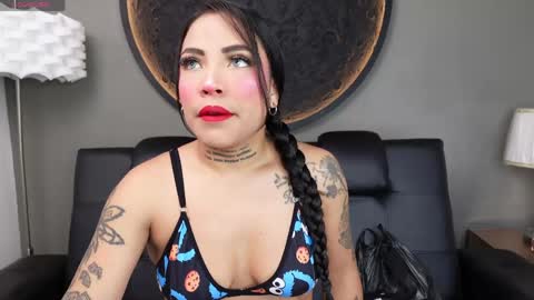 Vaiolette online show from April 22, 11:01 am