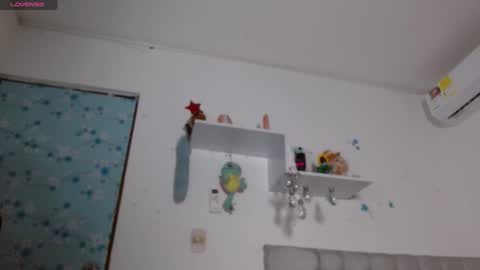 hanna    online show from September 12, 1:17 am