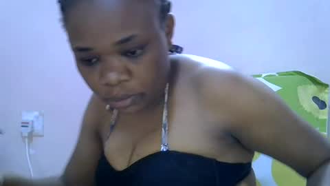 Snapshot of miss_velour chatting on June 23, 9:40 am miss_velour online show from June 23, 9:40 am
