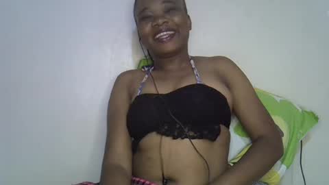 Snapshot of miss_velour chatting on July 19, 12:03 am miss_velour online show from July 19, 12:03 am