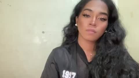 miss_veron_xoxo online show from March 26, 4:23 pm