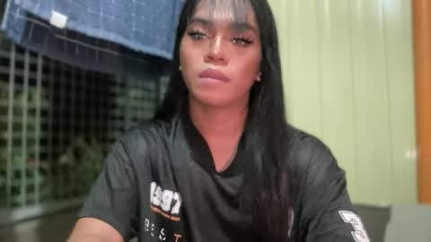 miss_veron_xoxo online show from April 24, 2:08 pm