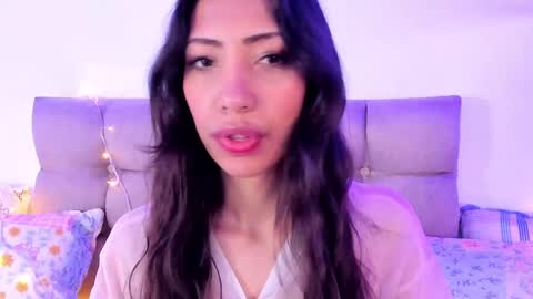 Snapshot of miss_veronica2 chatting on February 4, 12:22 pm Miss Veronica online show from February 4, 12:22 pm