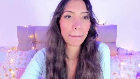 Snapshot of miss_veronica2 chatting on February 11, 5:50 pm Miss Veronica online show from February 11, 5:50 pm