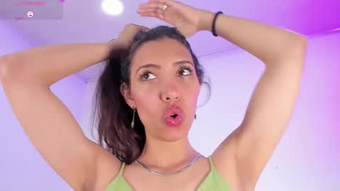 Snapshot of miss_veronica2 chatting on February 25, 3:16 pm Miss Veronica online show from February 25, 3:16 pm