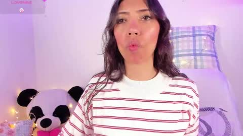 Snapshot of miss_veronica2 chatting on February 26, 12:14 pm Miss Veronica online show from February 26, 12:14 pm