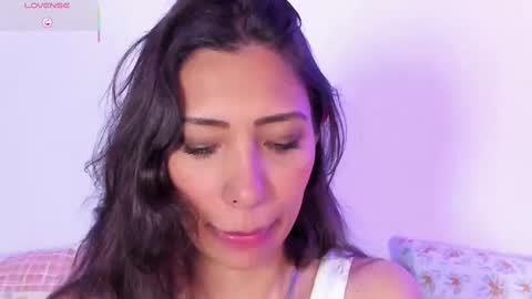 Snapshot of miss_veronica2 chatting on March 12, 3:29 pm Miss Veronica online show from March 12, 3:29 pm