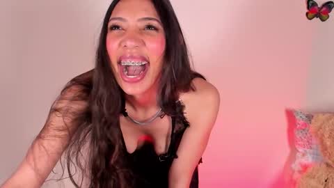 Snapshot of miss_veronica2 chatting on September 25, 1:04 pm Miss Veronica online show from September 25, 1:04 pm